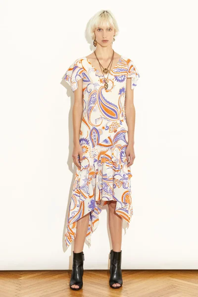 Look 14